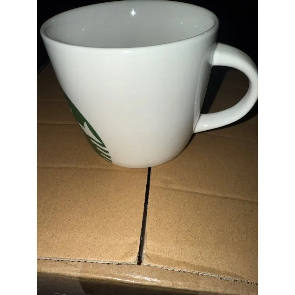 Starbucks‎ 2017 Classic Green Mermaid Logo 16.9 oz/ 500 mil
